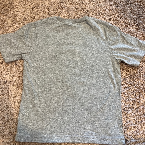 Disney Mickey Mouse Gray short sleeve shirt, size 4/5 - Picture 3 of 3